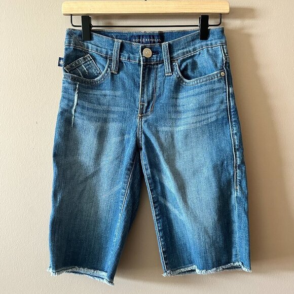 Women's 2 Rock & Republic Kristy Bermuda Cut Off Shorts Zipper Fly Mid RIse - Picture 2 of 7